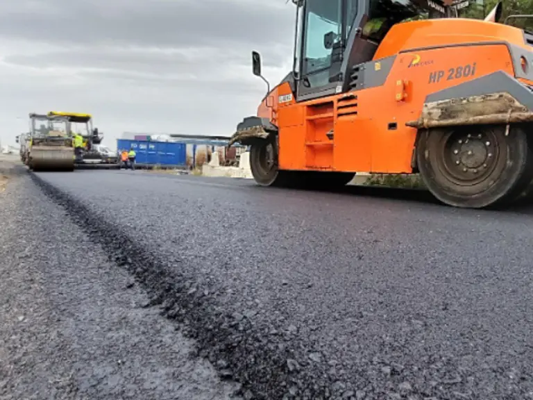 Strada con lavori in corso